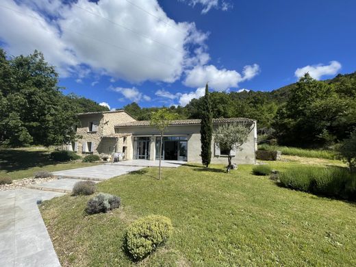 Rural or Farmhouse in Malaucène, Vaucluse