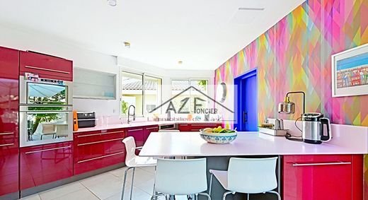 Luxury home in Saint-Siffret, Gard