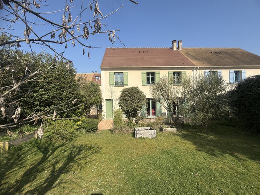 Luxury home in Thoiry, Yvelines