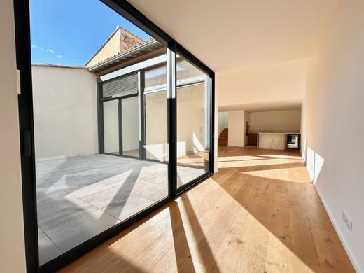 Apartment / Etagenwohnung in Sète, Hérault