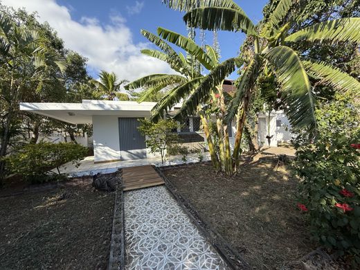 Luxury home in Saint-Pierre, Réunion