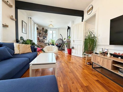 아파트 / Reims, Marne