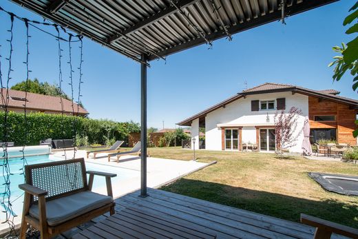Luxe woning in Pers-Jussy, Haute-Savoie