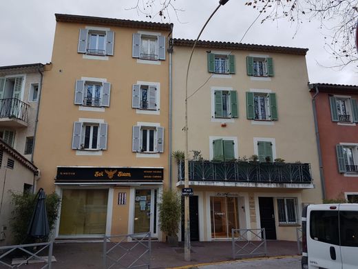Casa de lujo en Cagnes-sur-Mer, Alpes Marítimos