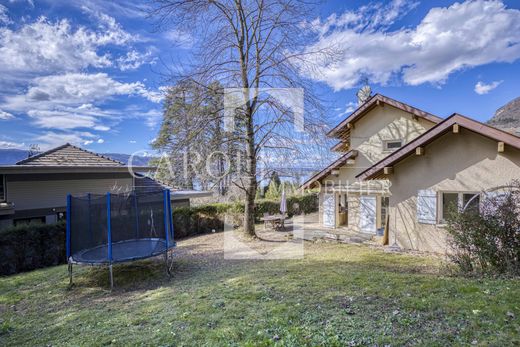 Casa di lusso a Veyrier-du-Lac, Alta Savoia