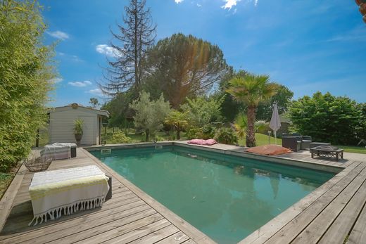 Luxury home in Salles, Gironde