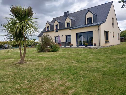 Элитный дом, Plourivo, Côtes-d'Armor