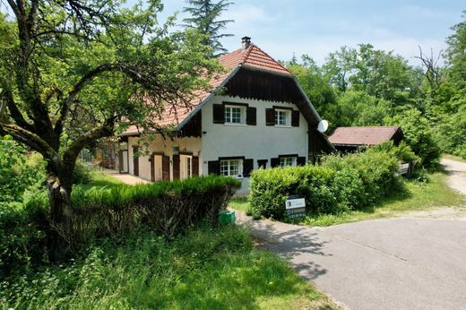 Luxus-Haus in Cusy, Haute-Savoie