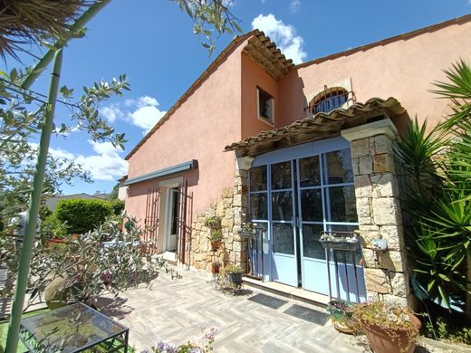 Luxus-Haus in Le Tignet, Alpes-Maritimes