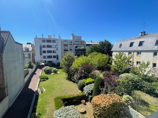 Appartamento a Nogent-sur-Marne, Val-de-Marne