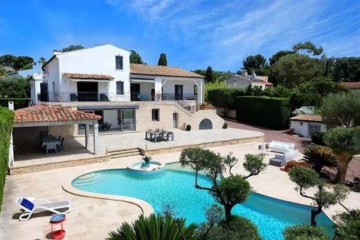 La Ciotat, Bouches-du-Rhôneの高級住宅