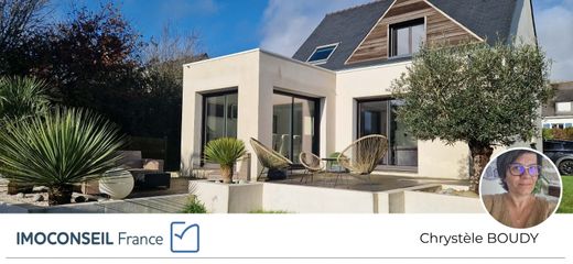 Luxus-Haus in Plomelin, Finistère