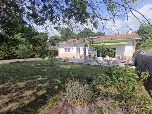 Maison de luxe à Léognan, Gironde