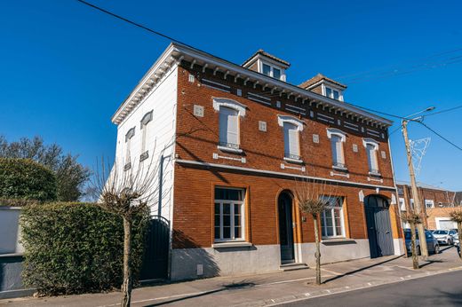 빌라 / Annoeullin, North