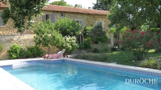 Вилла, Caderousse, Vaucluse