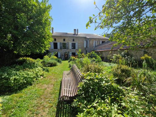 Luxe woning in Maxéville, Meurthe et Moselle