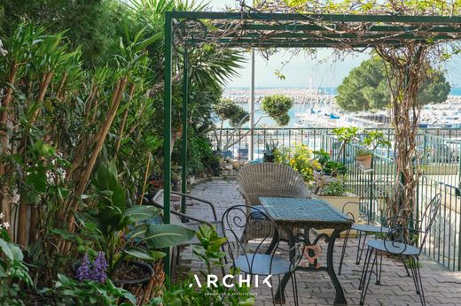 Maison de luxe à Marseille, Bouches-du-Rhône