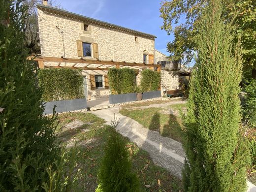 Luxus-Haus in Uzès, Gard