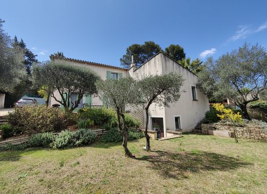 Luxus-Haus in Nîmes, Gard