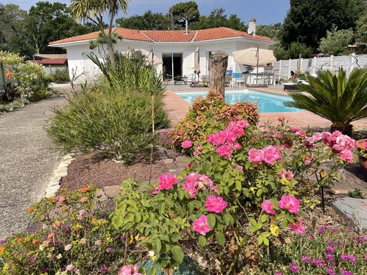 Luxe woning in Gujan-Mestras, Gironde