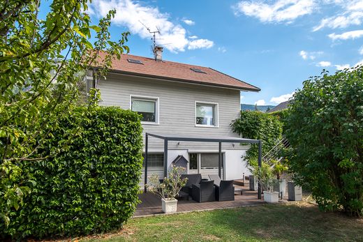 ‏בתי יוקרה ב  Bossey, Haute-Savoie