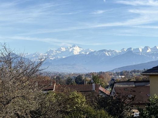 Luksusowy dom w Prévessin-Moëns, Ain