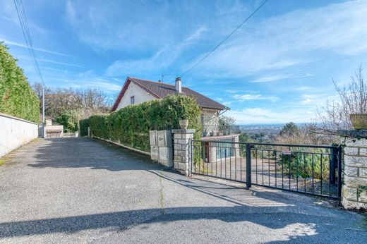 Luxury home in Rillieux-la-Pape, Rhône