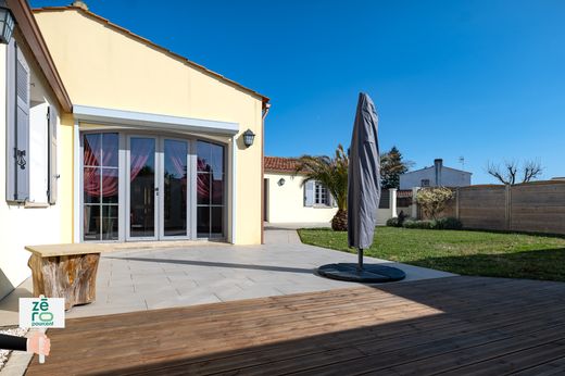 Luxury home in Challans, Vendée