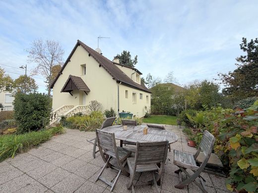 豪宅  Rueil-Malmaison, Hauts-de-Seine