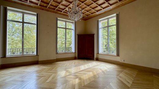 호화 저택 / Vichy, Allier