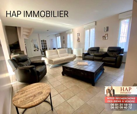 Maison de luxe à Villers-Bretonneux, Somme