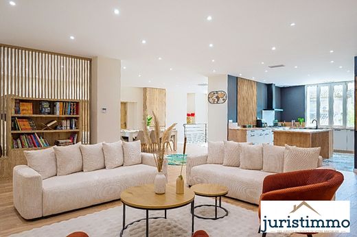 Casa de luxo - Orange, Vaucluse