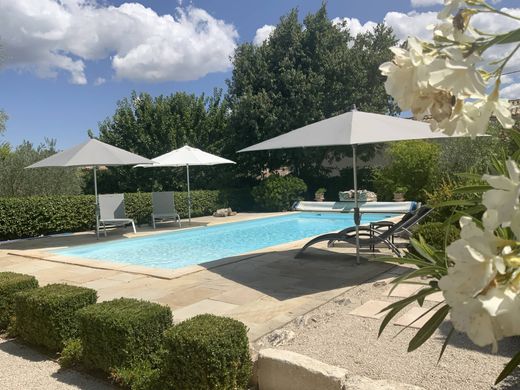 Maison de luxe à Uzès, Gard
