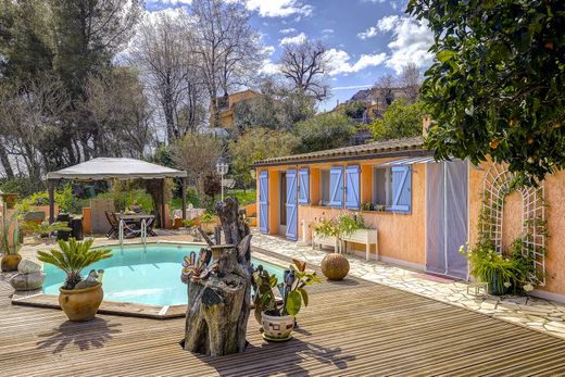 La Turbie, Alpes-Maritimesのヴィラ