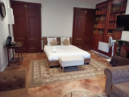 Элитный дом, Castelnaudary, Aude