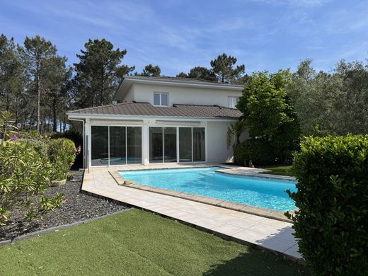 Willa w Lanton, Gironde