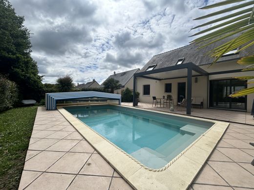 Luxus-Haus in Pellouailles-les-Vignes, Maine-et-Loire