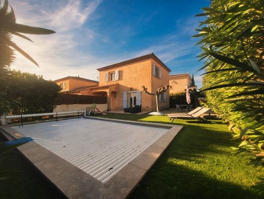 Luxury home in Castries, Hérault