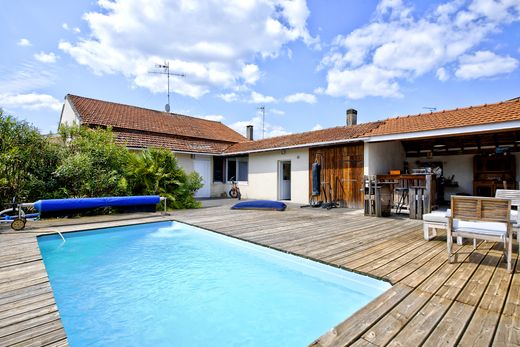 Luxus-Haus in Lacanau, Gironde