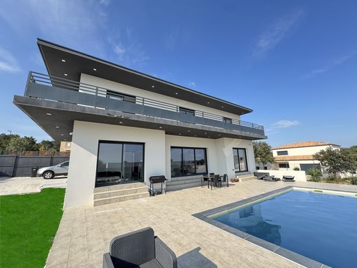 Luxus-Haus in Nîmes, Gard