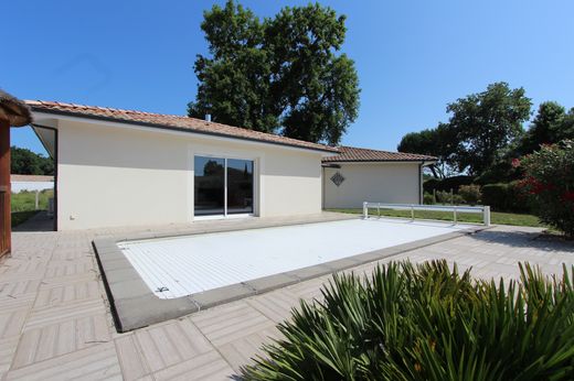 ‏בתי יוקרה ב  Audenge, Gironde