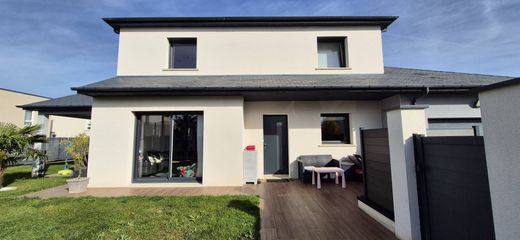 Maison de luxe à Soliers, Calvados