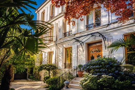 Luxury home in Puteaux, Hauts-de-Seine