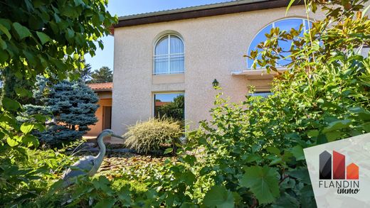 호화 저택 / Charly, Rhône