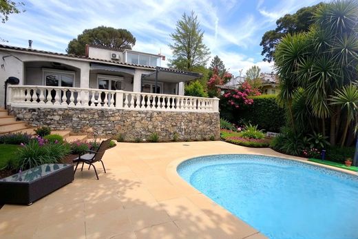 Luxus-Haus in Saint-Raphaël, Var