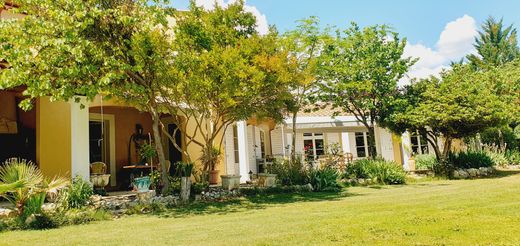 Luxury home in Uzès, Gard