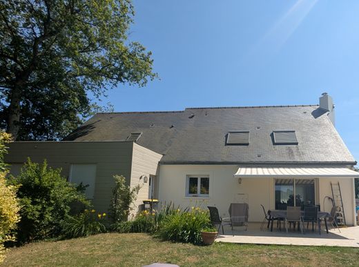 Luxus-Haus in Sucé-sur-Erdre, Loire-Atlantique