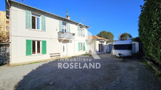 Lüks ev Cannes La Bocca, Alpes-Maritimes