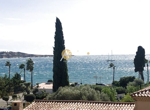 Apartment in Sanary-sur-Mer, Var