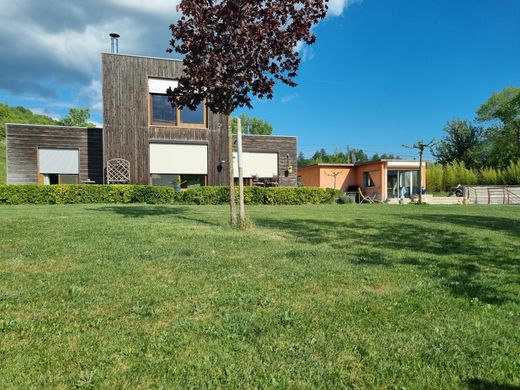 Luxury home in Noyers-sur-Jabron, Alpes-de-Haute-Provence